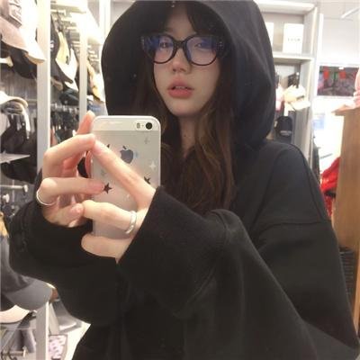 开膛少女的异想世界封面